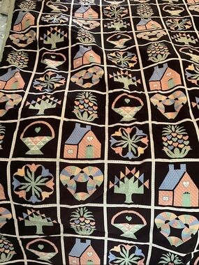 Vintage looking quilt pattern handmade tablecloth